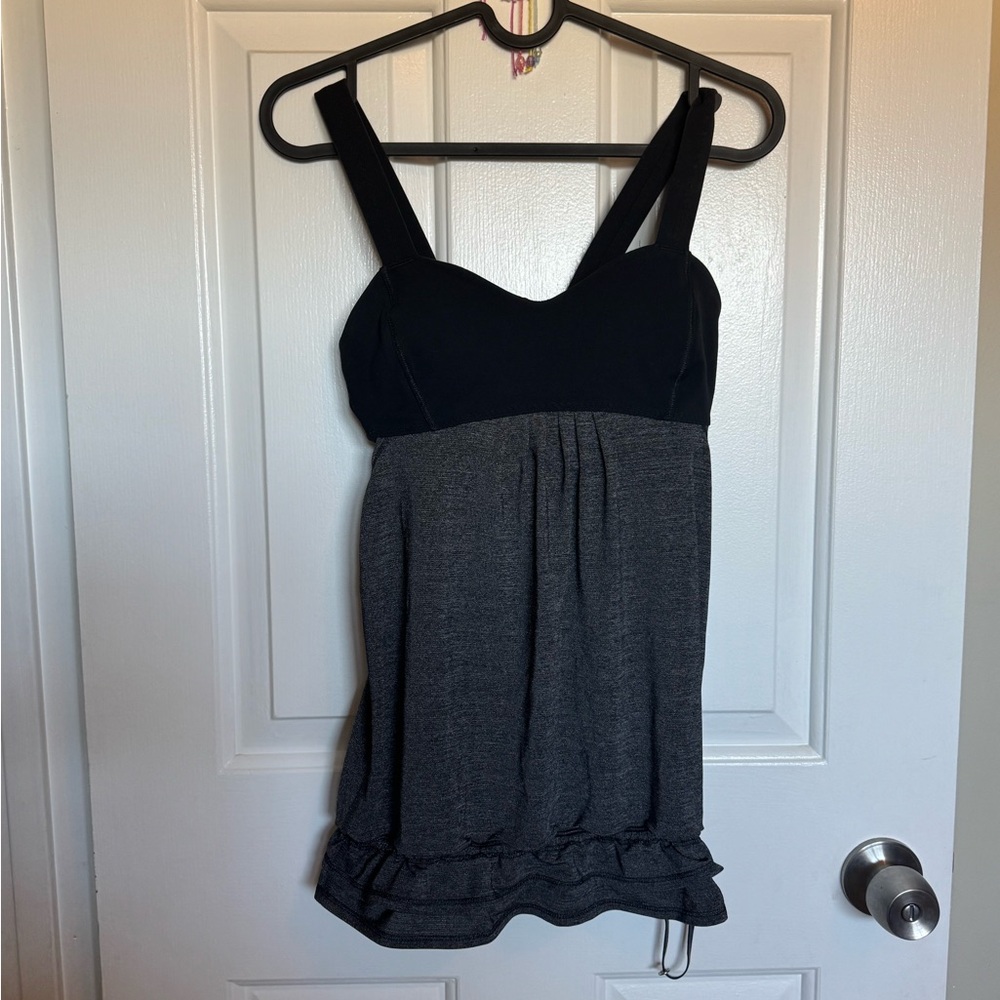 Lululemon Elevate tank